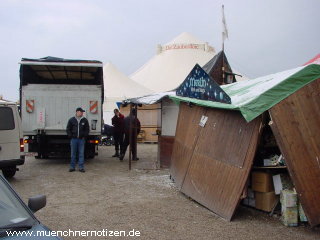 LKW rammte Schausteller